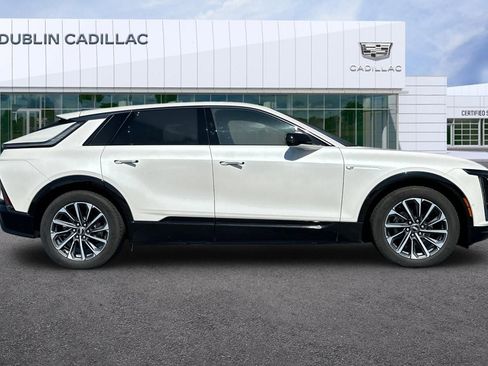 Certified 2024 Cadillac Lyriq Sport w/ LPO, Floor Liner Package AWD/4WD image 3