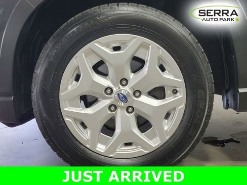 Used 2021 Subaru Forester AWD/4WD image 9