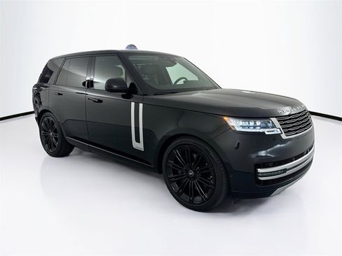 Certified 2024 Land Rover Range Rover Autobiography image 3