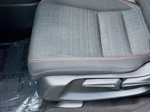 Used 2025 Honda HR-V Sport image 15