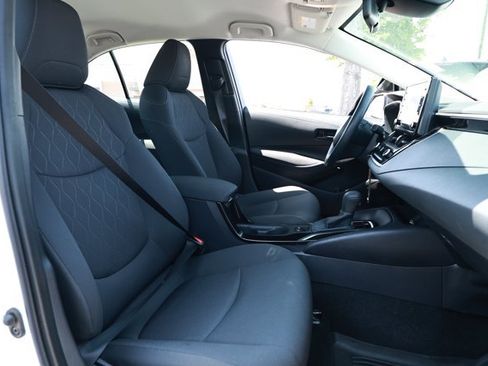 Used 2022 Toyota Corolla LE FWD image 26