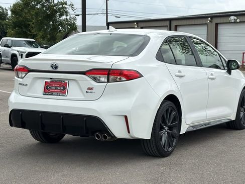 Certified 2025 Toyota Corolla SE FWD image 6