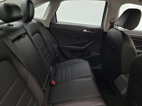 Used 2023 Volkswagen Jetta SE image 19