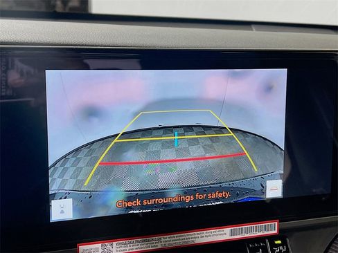 New 2026 Toyota Camry Hybrid image 12