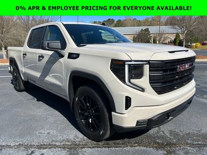 New 2026 GMC Sierra 1500 Pro w/ Graphite Edition