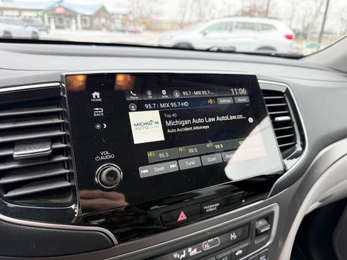 Used 2019 Honda Pilot EX-L image 16