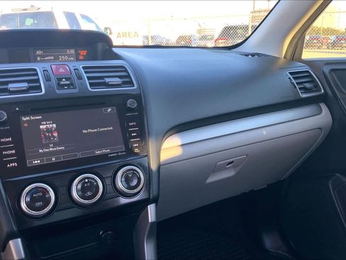 Used 2018 Subaru Forester 2.5i Premium image 34