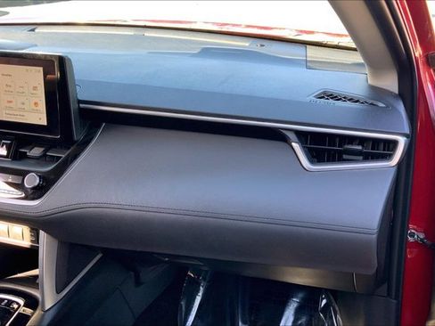 Used 2023 Toyota Corolla Cross LE image 16