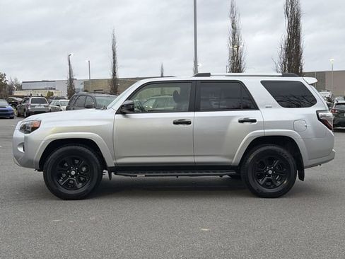 Used 2024 Toyota 4Runner SR5 image 6