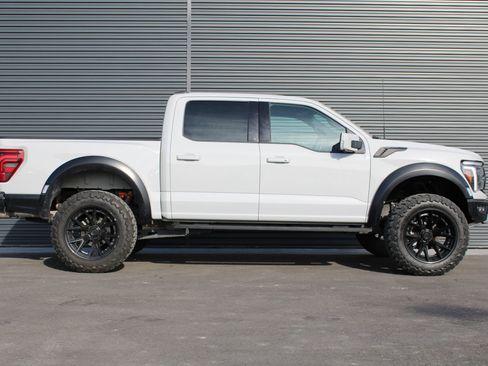 Used 2024 Ford F150 Raptor image 4