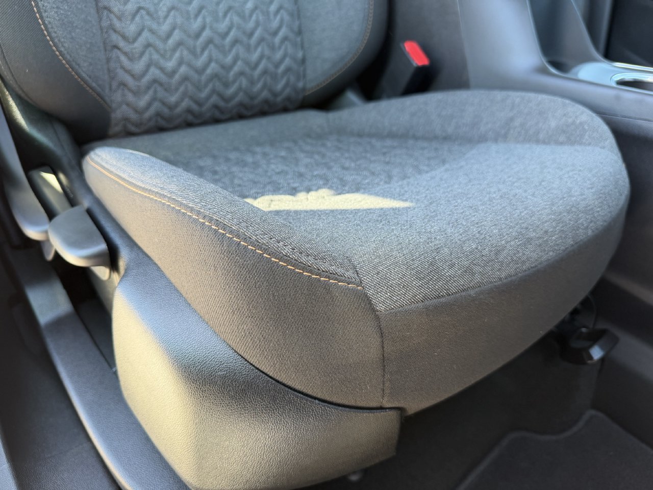 Certified 2024 Chevrolet Equinox LT FWD image 26