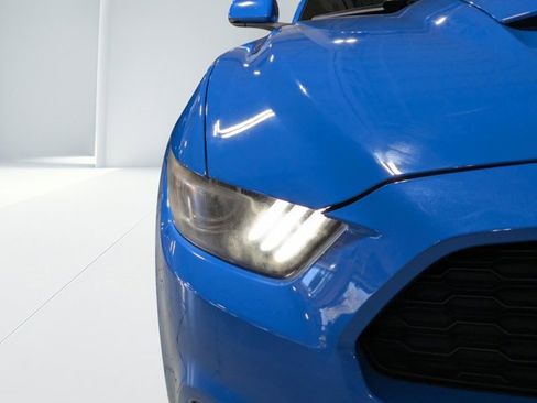 Used 2017 Ford Mustang Premium image 8