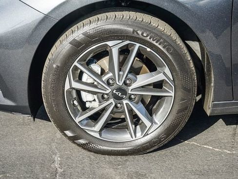 Certified 2023 Kia Forte LXS image 11