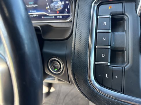 Used 2023 Chevrolet Tahoe Premier AWD/4WD image 24