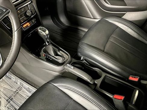 Used 2023 Buick Encore GX Essence w/ Experience Buick Package image 16