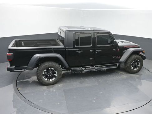 Used 2024 Jeep Gladiator Rubicon w/ Technology Group image 35
