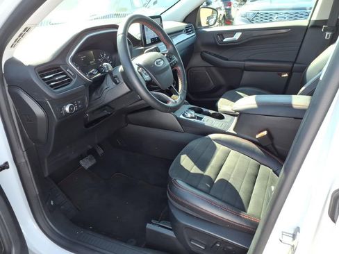 Used 2022 Ford Escape SEL w/ SEL Stealth AWD Package image 10