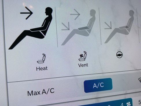 Used 2025 Jeep Compass Limited w/ Elite Group image 26