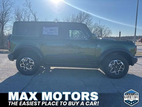 New 2025 Ford Bronco Outer Banks AWD/4WD image 3