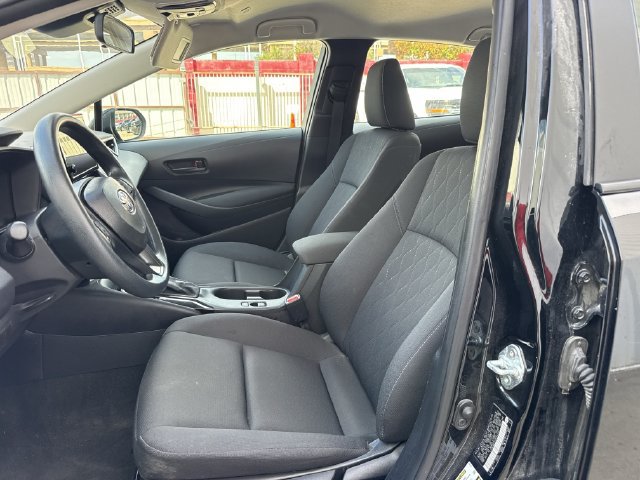 Used 2025 Toyota Corolla LE FWD image 26