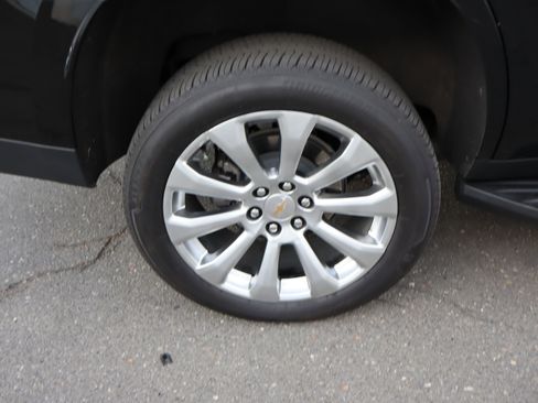 Used 2025 Chevrolet Tahoe Premier image 42
