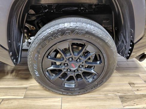 Used 2022 Toyota Tundra SR5 AWD/4WD image 19