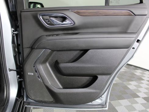 Used 2023 Chevrolet Tahoe LT w/ Luxury Package image 36