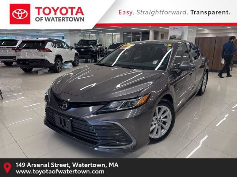 Certified 2023 Toyota Camry LE image 1