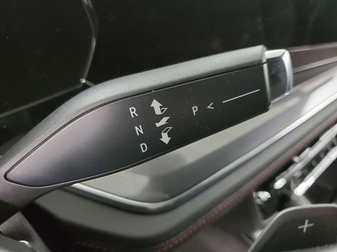 Used 2025 Chevrolet Tahoe RST w/ Comfort Package image 33