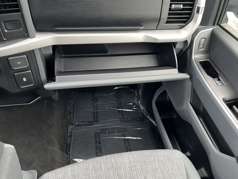 Used 2022 Ford F150 XLT w/ Trailer Tow Package image 32