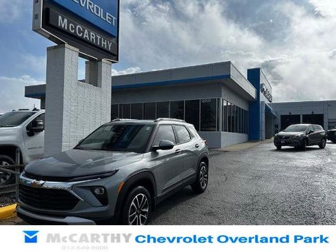 New 2026 Chevrolet TrailBlazer LT w/ Convenience Package AWD/4WD image 1