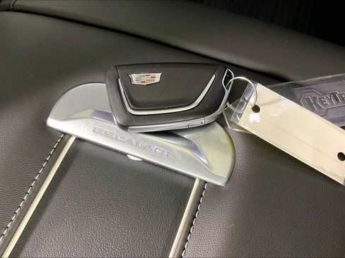 Used 2024 Cadillac Escalade ESV Sport Platinum image 14