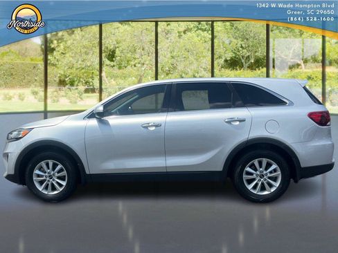 Used 2020 Kia Sorento LX FWD image 22