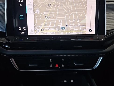 New 2026 Volkswagen Atlas Cross Sport SEL Premium R-Line image 33