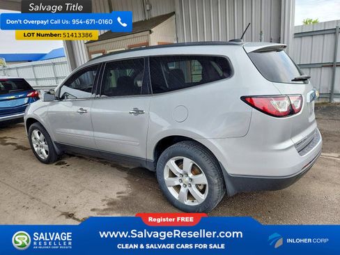 Used 2017 Chevrolet Traverse LT w/ Style and Technology Package FWD image 3