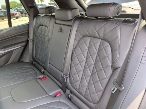 Used 2024 BMW X5 xDrive50e w/ Executive Package AWD/4WD image 37