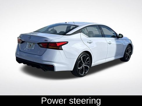 Used 2024 Nissan Altima 2.5 SR image 7