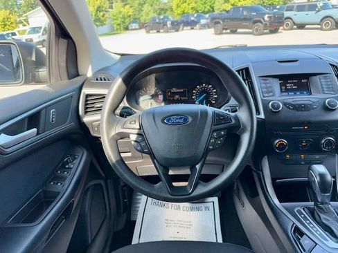 Used 2017 Ford Edge SE FWD image 16