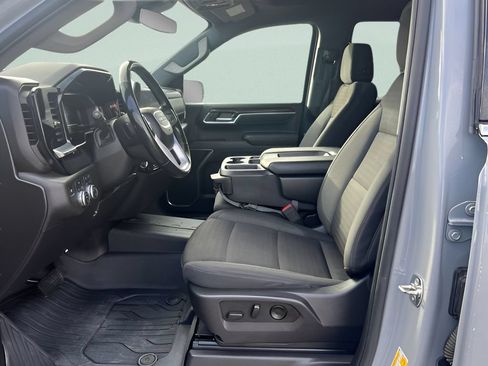 Used 2025 GMC Sierra 1500 SLE w/ Preferred Package AWD/4WD image 13