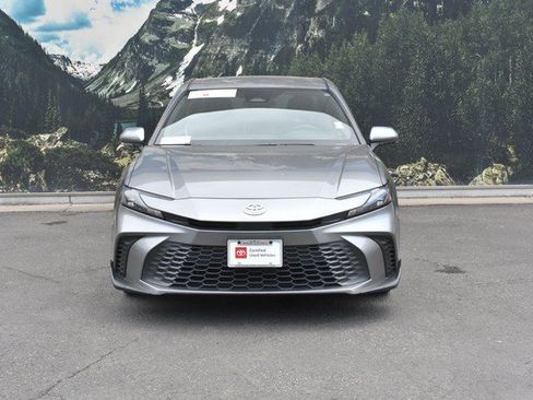 Certified 2025 Toyota Camry SE FWD image 5