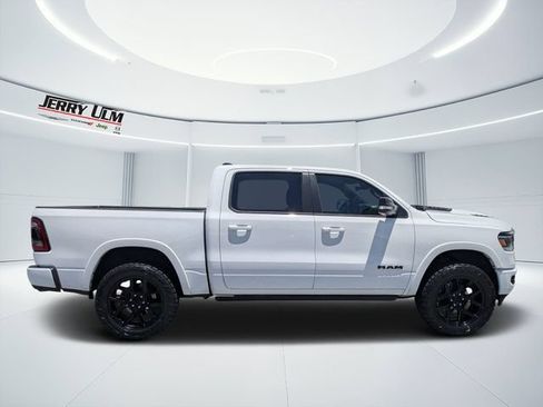 Used 2021 RAM 1500 Laramie AWD/4WD image 2