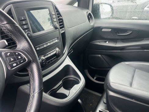 Used 2023 Mercedes-Benz Metris Passenger image 6
