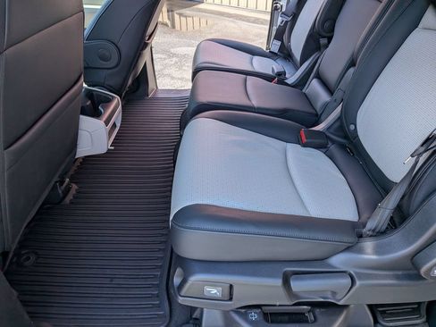 Used 2025 Honda Odyssey Elite image 24