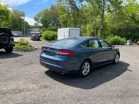 Used 2018 Ford Fusion S FWD image 5