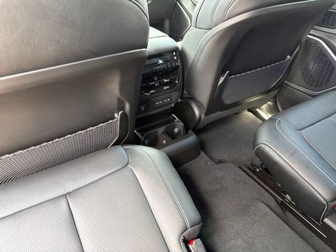New 2026 Jeep Grand Cherokee L Limited AWD/4WD image 9