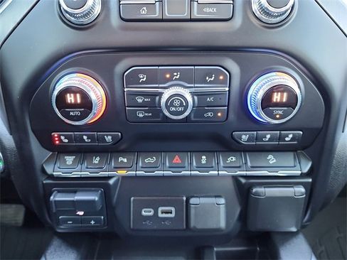 Used 2020 GMC Sierra 2500 Denali w/ Denali Ultimate Package image 26