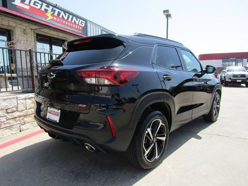 Used 2022 Chevrolet TrailBlazer RS FWD image 4
