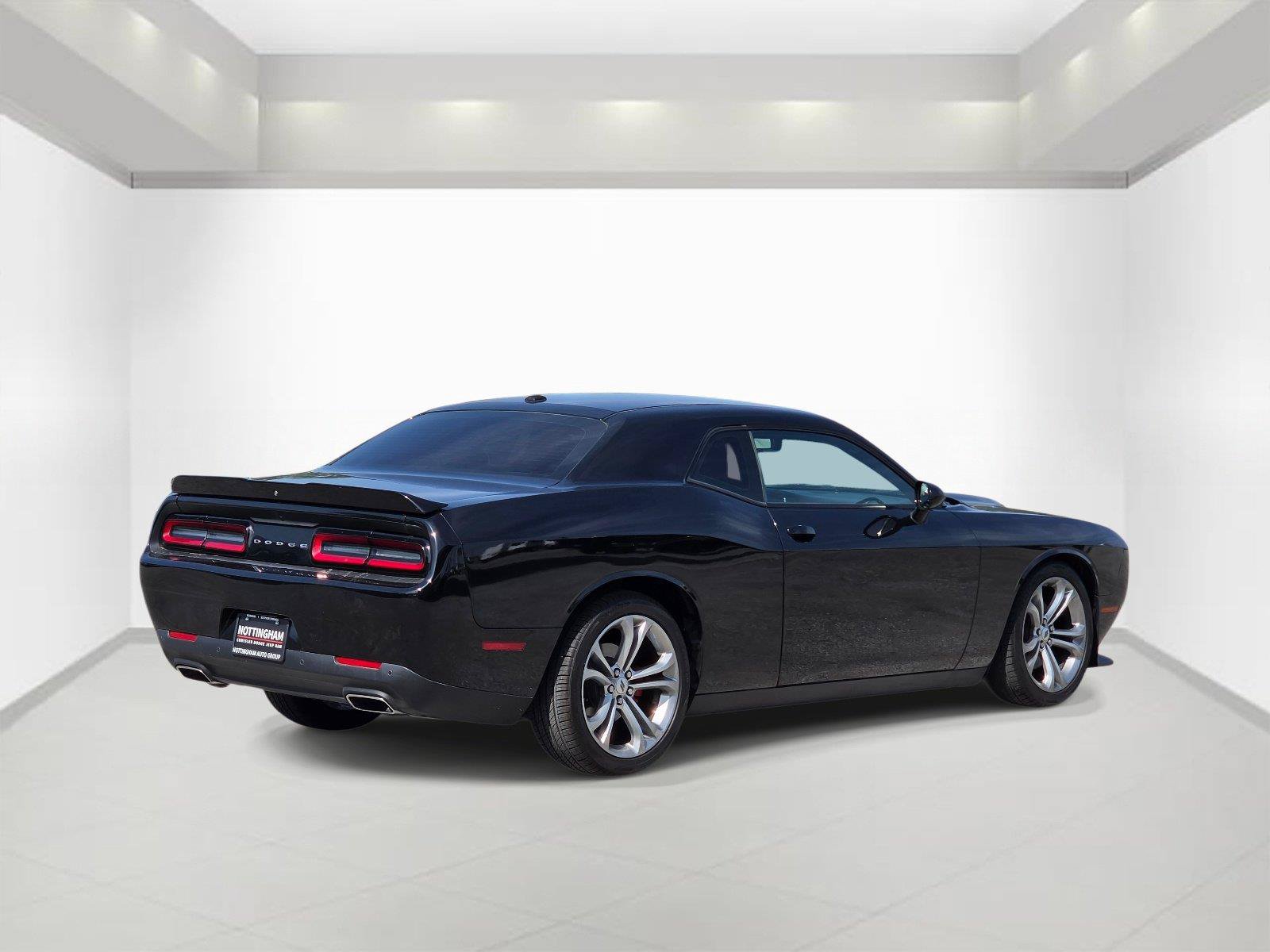 Used 2022 Dodge Challenger GT RWD image 6