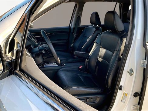 Used 2019 Honda Pilot Elite image 22