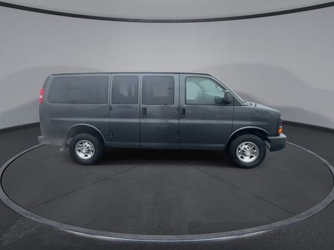 Certified 2016 Chevrolet Express 2500 LS image 9